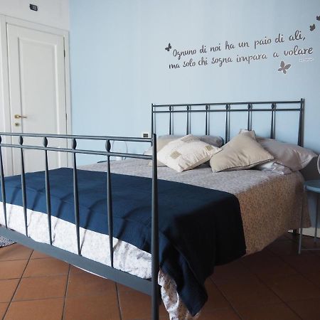Casa Mariposa Appartement Desenzano del Garda Buitenkant foto