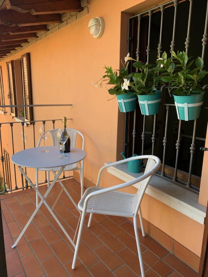Casa Mariposa Appartement Desenzano del Garda Buitenkant foto