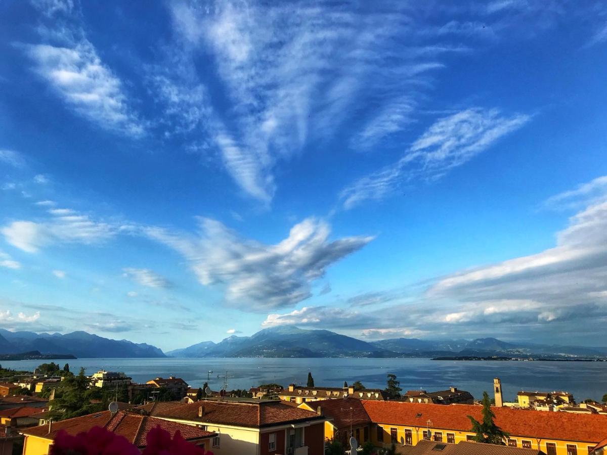 Casa Mariposa Appartement Desenzano del Garda Buitenkant foto