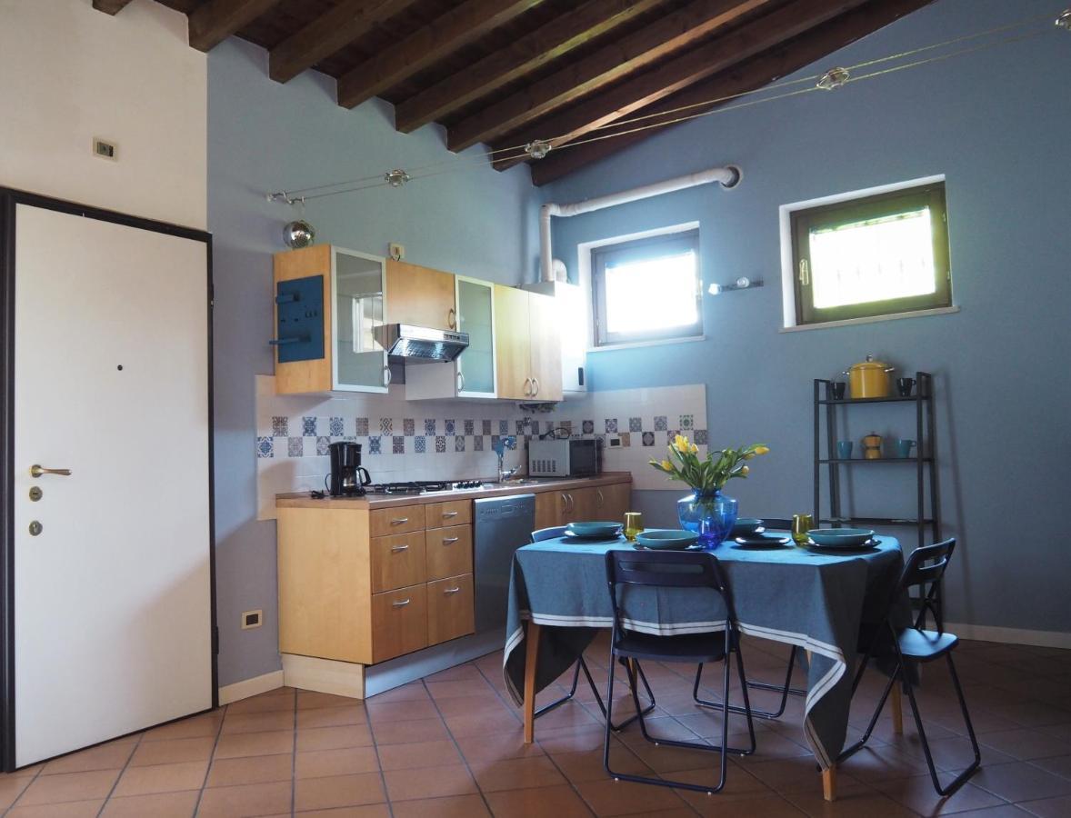 Casa Mariposa Appartement Desenzano del Garda Buitenkant foto